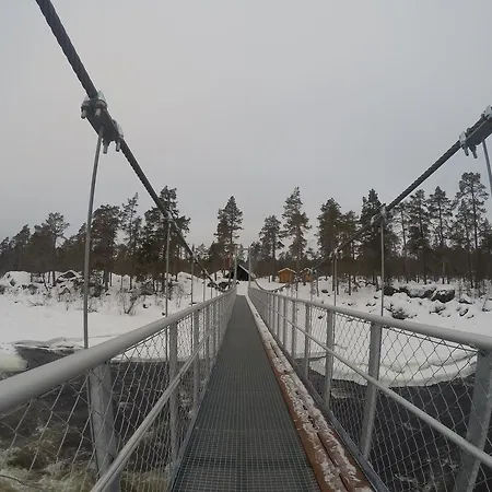 伊纳利尤图雅度假屋 度假居 *
